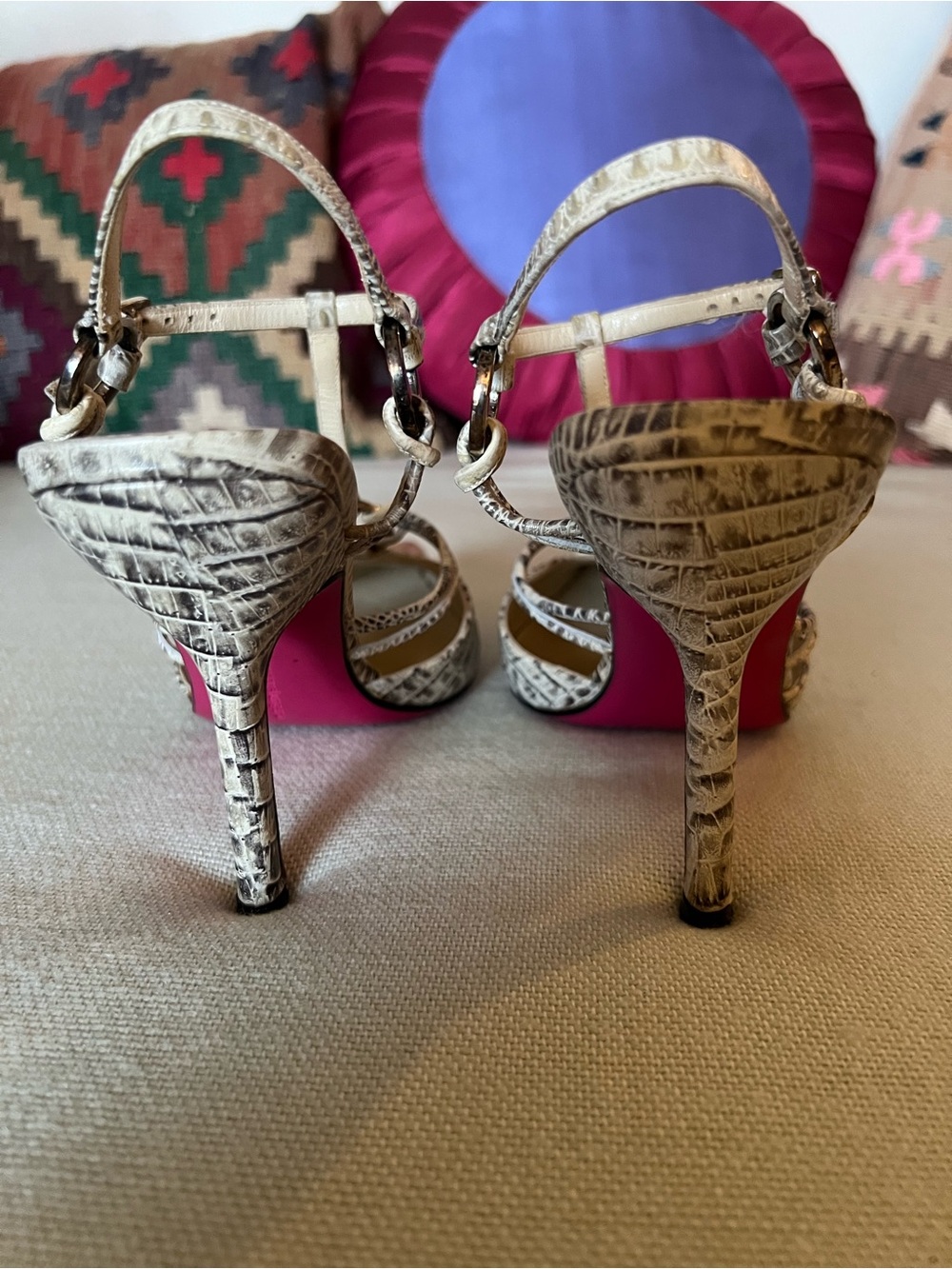 Emanuel Ungaro Cream Snake-Embossed Pointed Slingback Heels - Picture 5 of 7